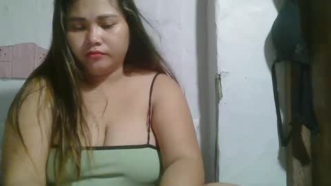 Snapshot of sexykittymom chatting on 02.02.25 sexykittymom online show from 02.02.25