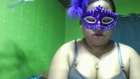Snapshot of sexyloves143 chatting on 10.26.25 sexyloves143 online show from 10.26.25