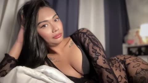 maxine online show from 03.13.26