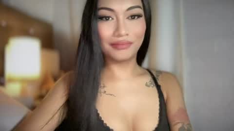 Snapshot of sexylovesappira chatting on 06.21.26 maxine online show from 06.21.26