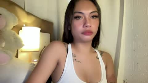 Snapshot of sexylovesappira chatting on 07.27.26 maxine online show from 07.27.26