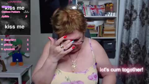 Snapshot of sexylynette4u chatting on 03.04.25 sexylynette4u online show from 03.04.25