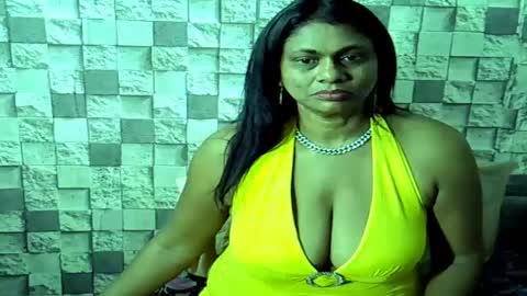 Snapshot of sexymaturemilf01 chatting on 07.12.26 sexymaturemilf01 online show from 07.12.26