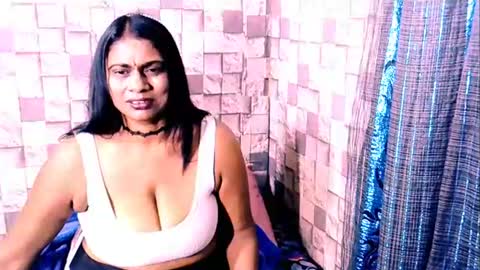 Snapshot of sexymaturemilf01 chatting on 07.24.26 sexymaturemilf01 online show from 07.24.26