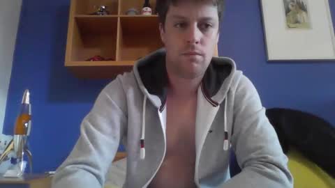 Snapshot of sexymotherfucker94 chatting on 10.25.25 Sexymotherfucker94 online show from 10.25.25