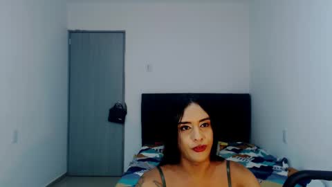 Snapshot of sexynatalia25 chatting on 02.21.25 Natalia Duran online show from 02.21.25