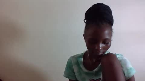 Snapshot of sexyneedle22 chatting on 10.22.25 VIVIAN online show from 10.22.25