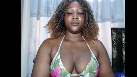 Snapshot of sexyprimxx chatting on 05.10.26 sexyprimxx online show from 05.10.26