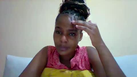 Snapshot of sexyqueen3457132 chatting on 02.20.25 DOVY ACHIENG online show from 02.20.25