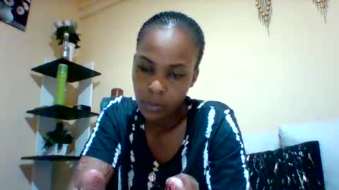 Snapshot of sexyqueen3457132 chatting on 09.14.25 DOVY ACHIENG online show from 09.14.25