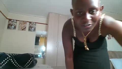 Snapshot of sexyreddebony chatting on 12.31.24 sexyreddebony online show from 12.31.24