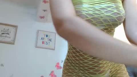 Snapshot of sexysafiravenus chatting on 06.20.26 Venus Independent Model online show from 06.20.26