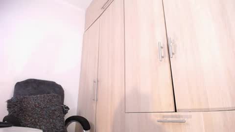 Snapshot of sexyshemale4uxxx chatting on 01.06.25 online show from 01.06.25