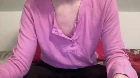 Snapshot of sexyskylar2016 chatting on 04.29.26 Sexy Skylar online show from 04.29.26
