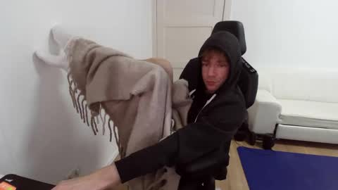 urPersonalToyboy420 online show from 01.11.26