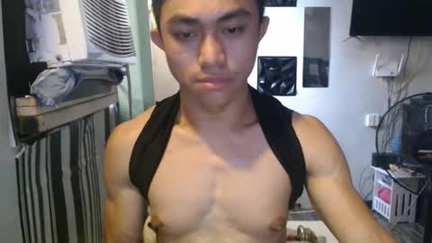 sexystrongcum online show from 04.22.26