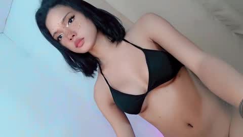 Snapshot of sexytight_tanya chatting on 09.23.25 sexytight_tanya online show from 09.23.25