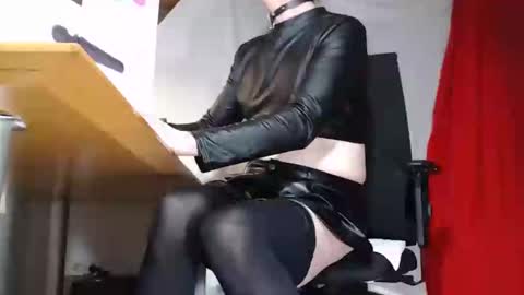 sexyts6 online show from 12.28.24