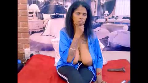 Snapshot of sexyva4u2luv chatting on 04.25.26 sexyva4u2luv online show from 04.25.26