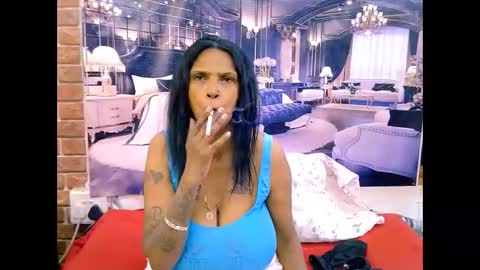 Snapshot of sexyva4u2luv chatting on 05.11.26 sexyva4u2luv online show from 05.11.26