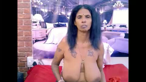 Snapshot of sexyva4u2luv chatting on 05.20.26 sexyva4u2luv online show from 05.20.26