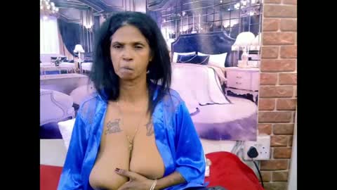 sexyva4u2luv online show from 06.26.26