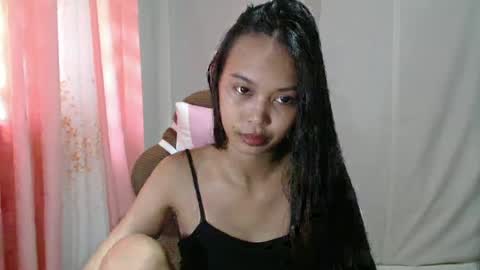 Snapshot of sexyy_monica chatting on 06.25.26 MONICA online show from 06.25.26