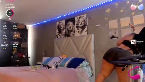 Snapshot of sexyzoe_69 chatting on 06.27.26 Alexa online show from 06.27.26