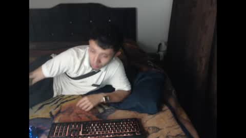 Snapshot of shadow_men_ chatting on 07.15.26 james online show from 07.15.26