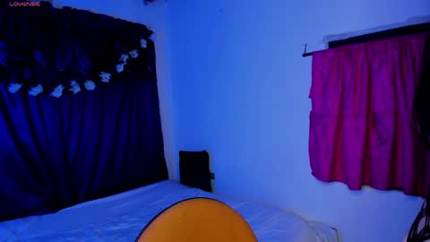 Shaira Clark online show from 04.01.26