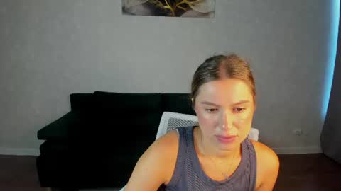 Shakira online show from 07.25.26
