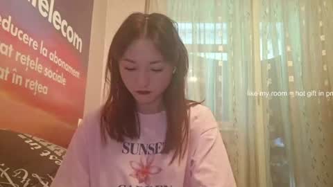 Snapshot of shalandaneubauer chatting on 07.24.26 Lily online show from 07.24.26
