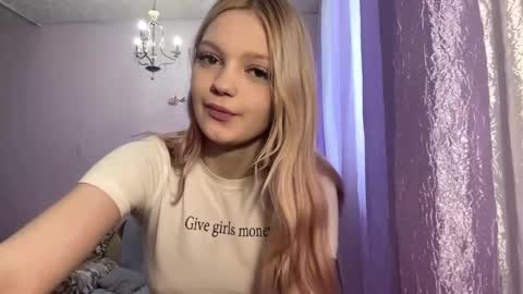 Snapshot of shalaschrantz chatting on 04.19.26 Emily online show from 04.19.26
