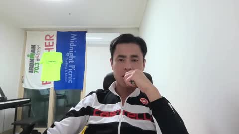 Snapshot of shanegim chatting on 02.19.25 shanegim online show from 02.19.25