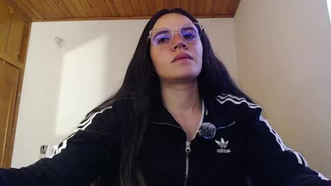 Snapshot of shanel_lozano chatting on 06.03.26 shanel_lozano online show from 06.03.26