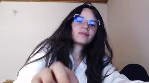 Snapshot of shanel_lozano chatting on 06.14.26 shanel_lozano online show from 06.14.26