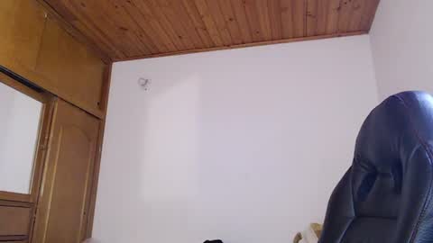 Snapshot of shanel_lozano chatting on 06.17.26 shanel_lozano online show from 06.17.26