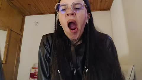 Snapshot of shanel_lozano chatting on 06.20.26 shanel_lozano online show from 06.20.26