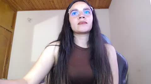 Snapshot of shanel_lozano chatting on 06.21.26 shanel_lozano online show from 06.21.26