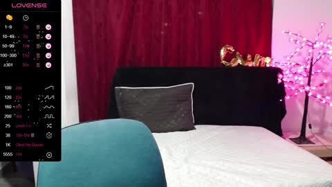 Snapshot of shanel_passion chatting on 02.09.25 Shanel online show from 02.09.25