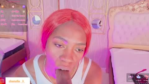 Snapshot of shanelle__ chatting on 06.18.26 S H A N E L L E online show from 06.18.26