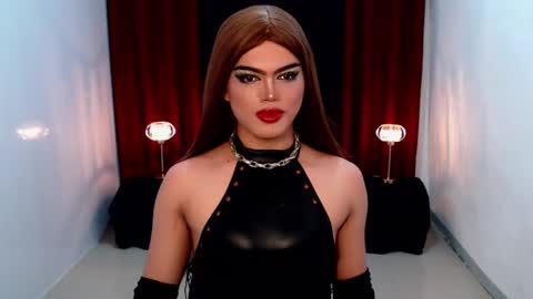 Snapshot of shanex01 chatting on 12.17.24 Shane X online show from 12.17.24