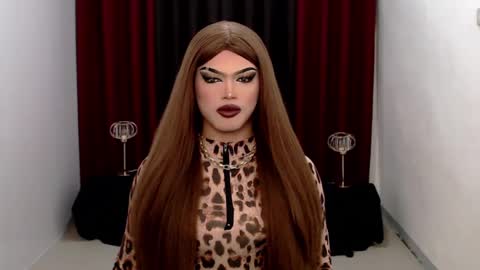 Snapshot of shanex01 chatting on 01.12.25 Shane X online show from 01.12.25