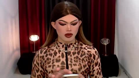 Snapshot of shanex01 chatting on 02.01.25 Shane X online show from 02.01.25