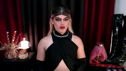 Snapshot of shanex01 chatting on 09.24.25 Shane X online show from 09.24.25