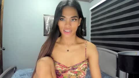 Snapshot of shanexxgoddess chatting on 09.10.25 shanexx online show from 09.10.25