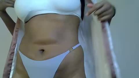 shanizz online show from 11.14.25