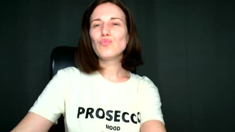 Snapshot of shannen_sweet chatting on 05.31.26 Shannen online show from 05.31.26