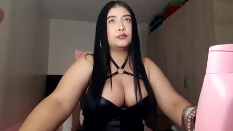 Snapshot of shanonn_diprima_ chatting on 02.04.25 Cami Ortiz independent model online show from 02.04.25