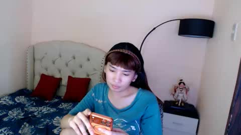 SHANTA FOX  s online show from 06.11.26